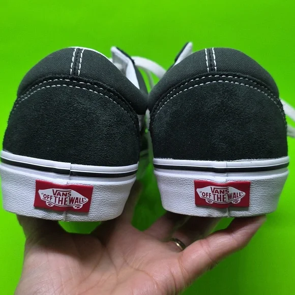 EUC Vans Dark Green Faux Suede Skate Shoes Mens 10.5 - Picture 4 of 14